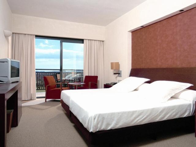 11-hotel-vera-sercotel-valle-del-este-habitacion.jpg